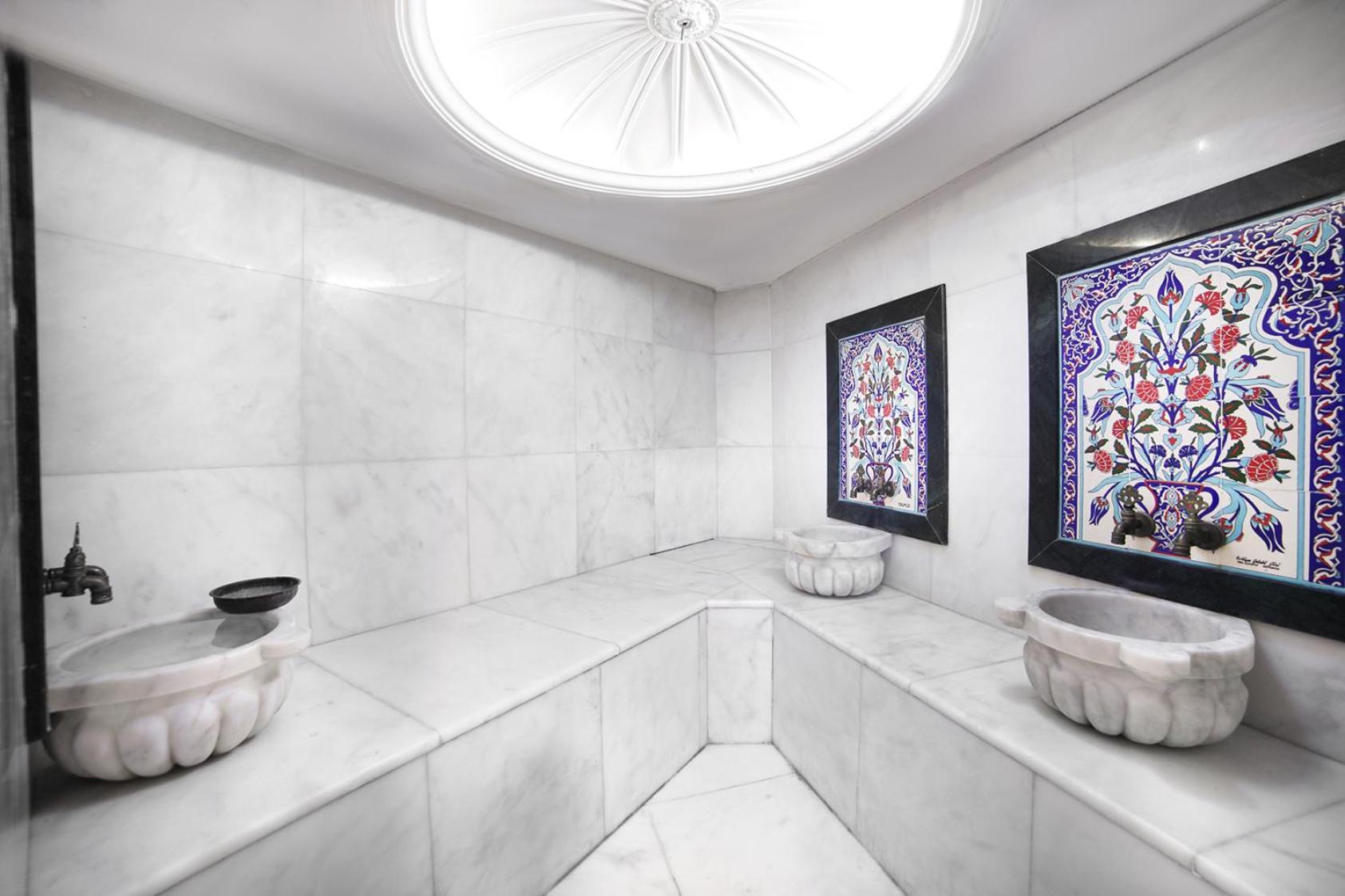 White Monarch Hotel Istanbul Bagian luar foto