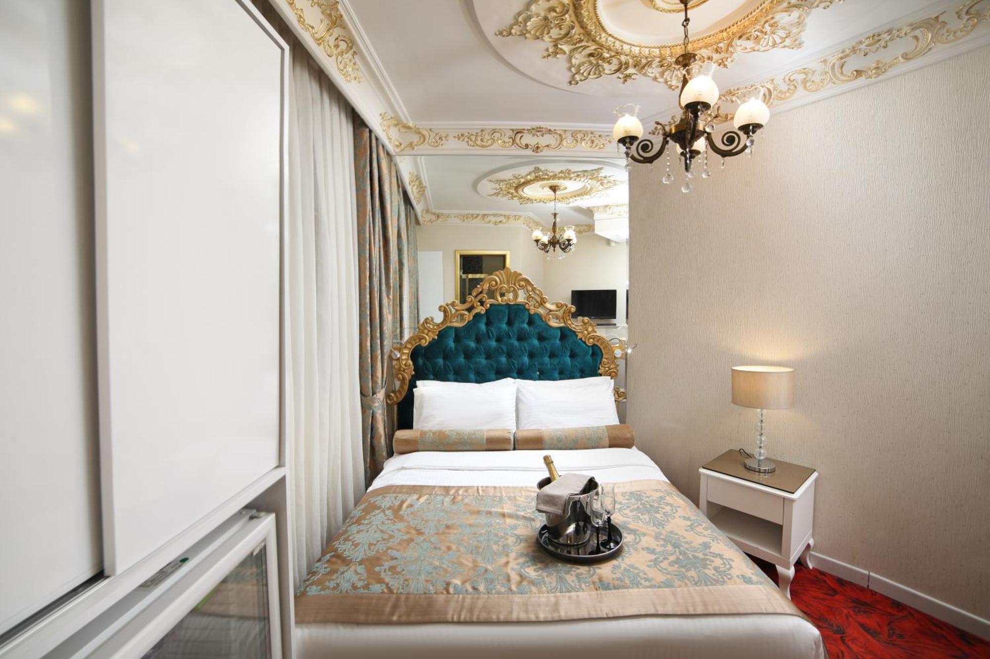 White Monarch Hotel Istanbul Bagian luar foto